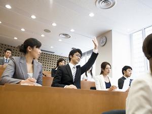 憧れのファッションデザイナーに転職